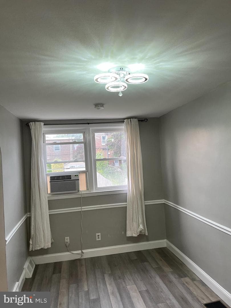 472 Kingsley Street photo 12