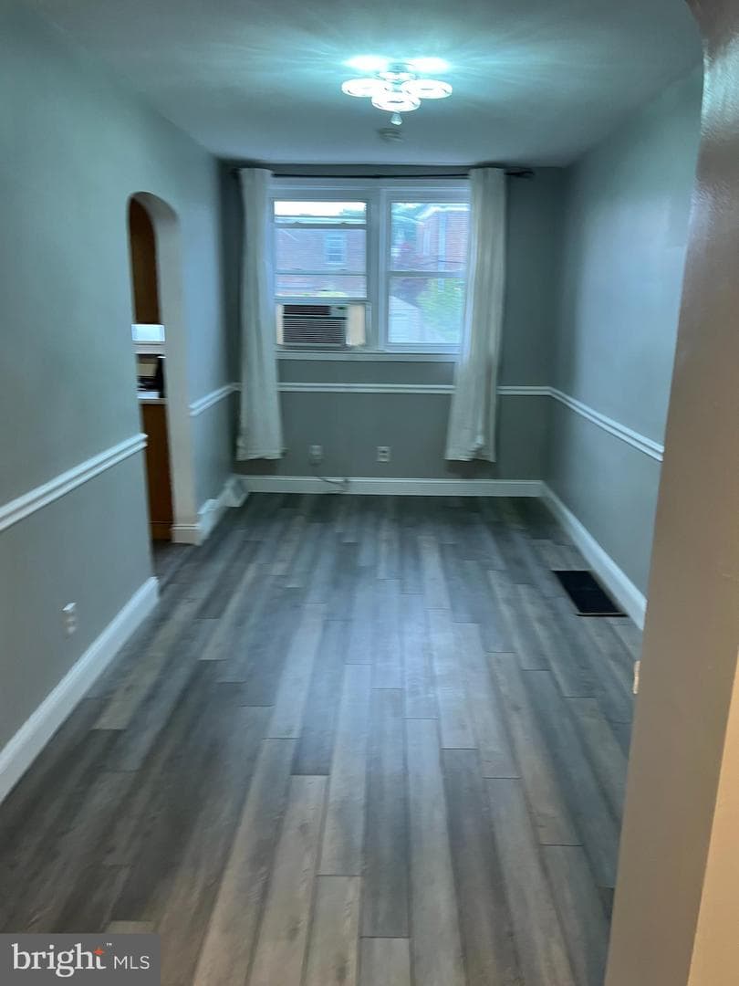 472 Kingsley Street photo 7