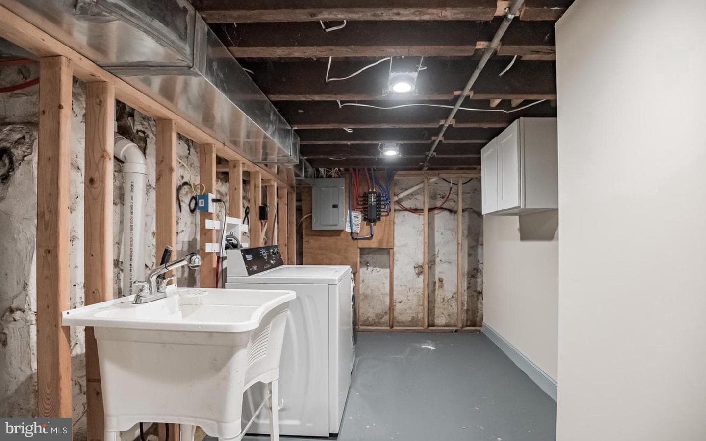 2046 E Stella Street photo 16