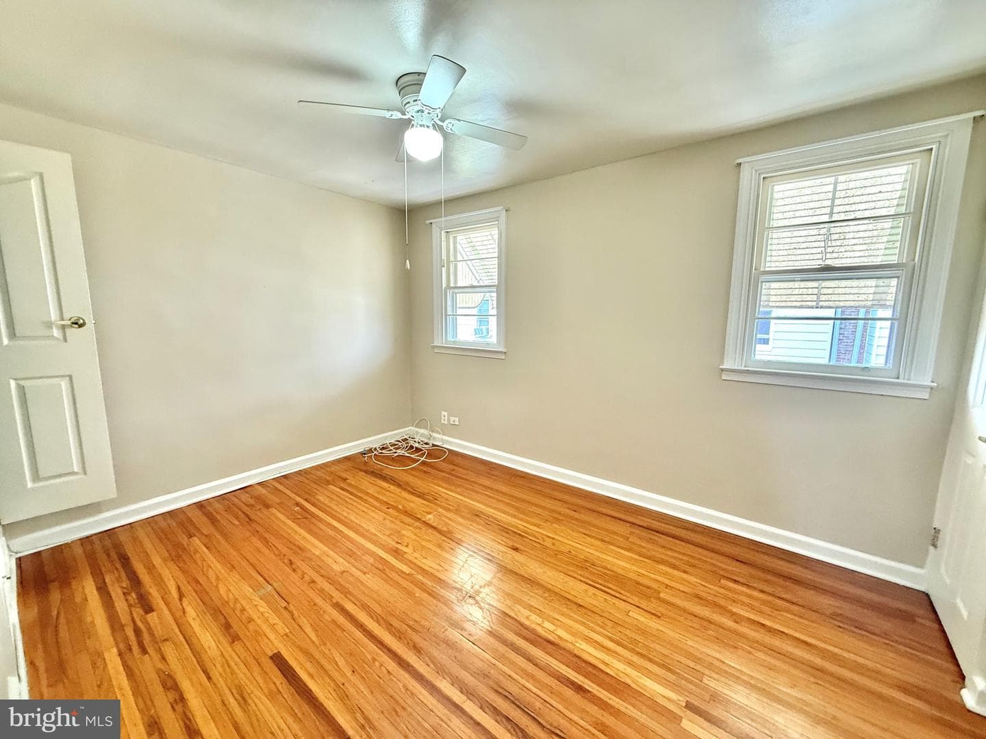 4040 Benner Street photo 10