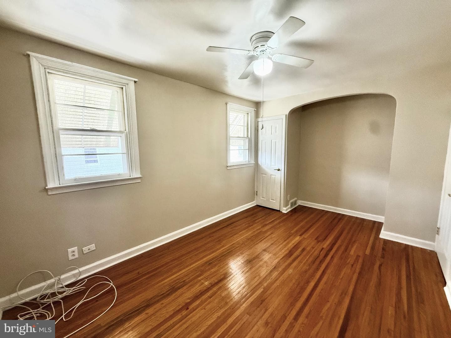 4040 Benner Street photo 12