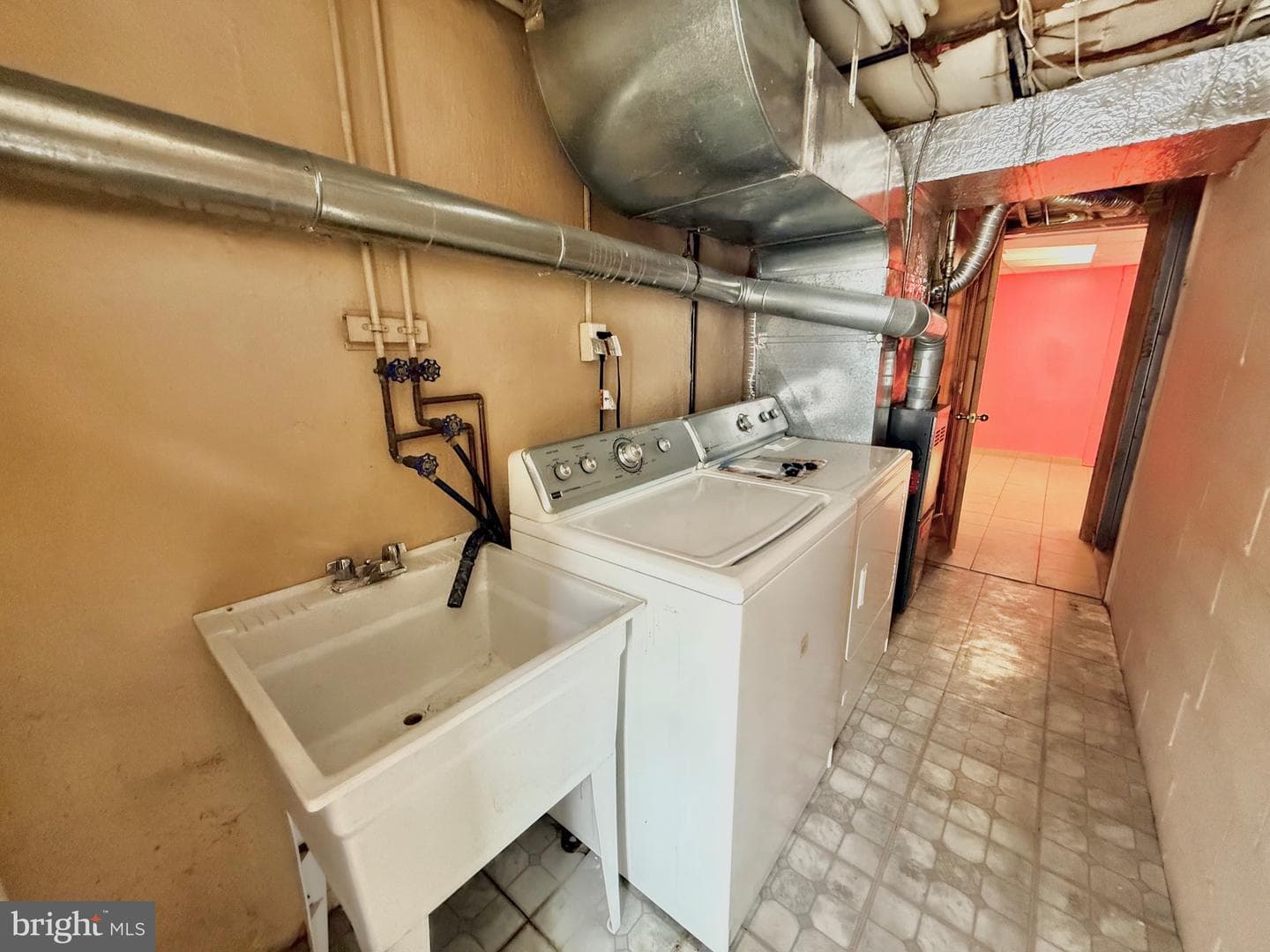 4040 Benner Street photo 18
