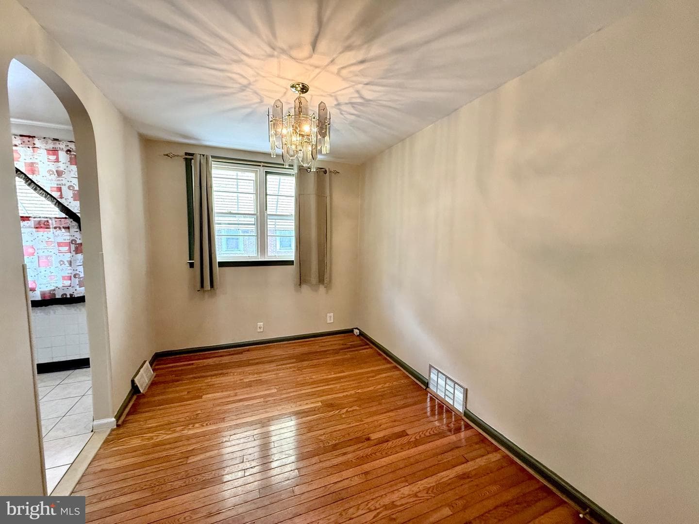 4040 Benner Street photo 6