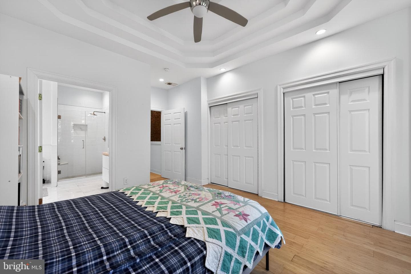 5010 Catharine Street photo 18