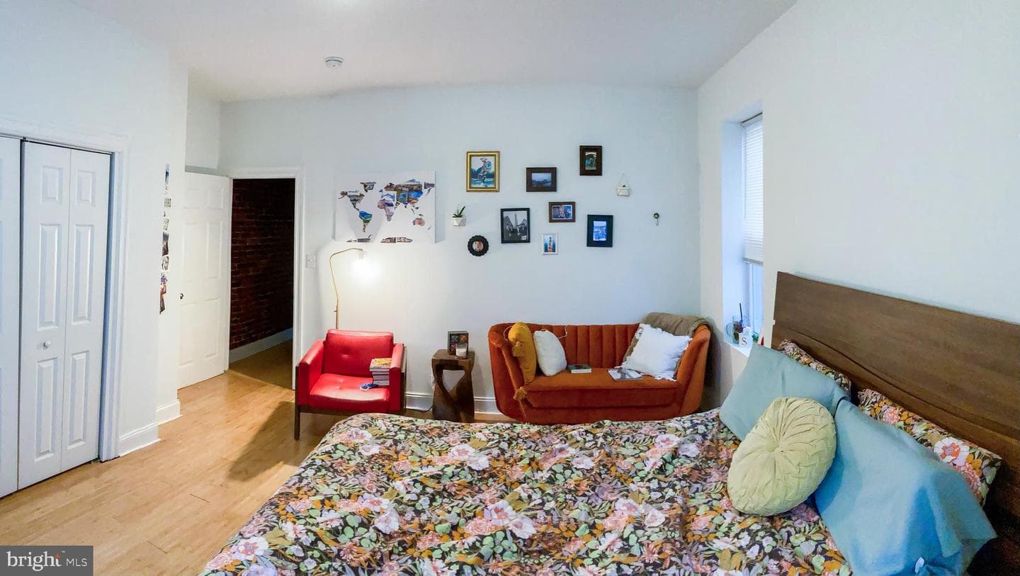 5010 Catharine Street photo 23