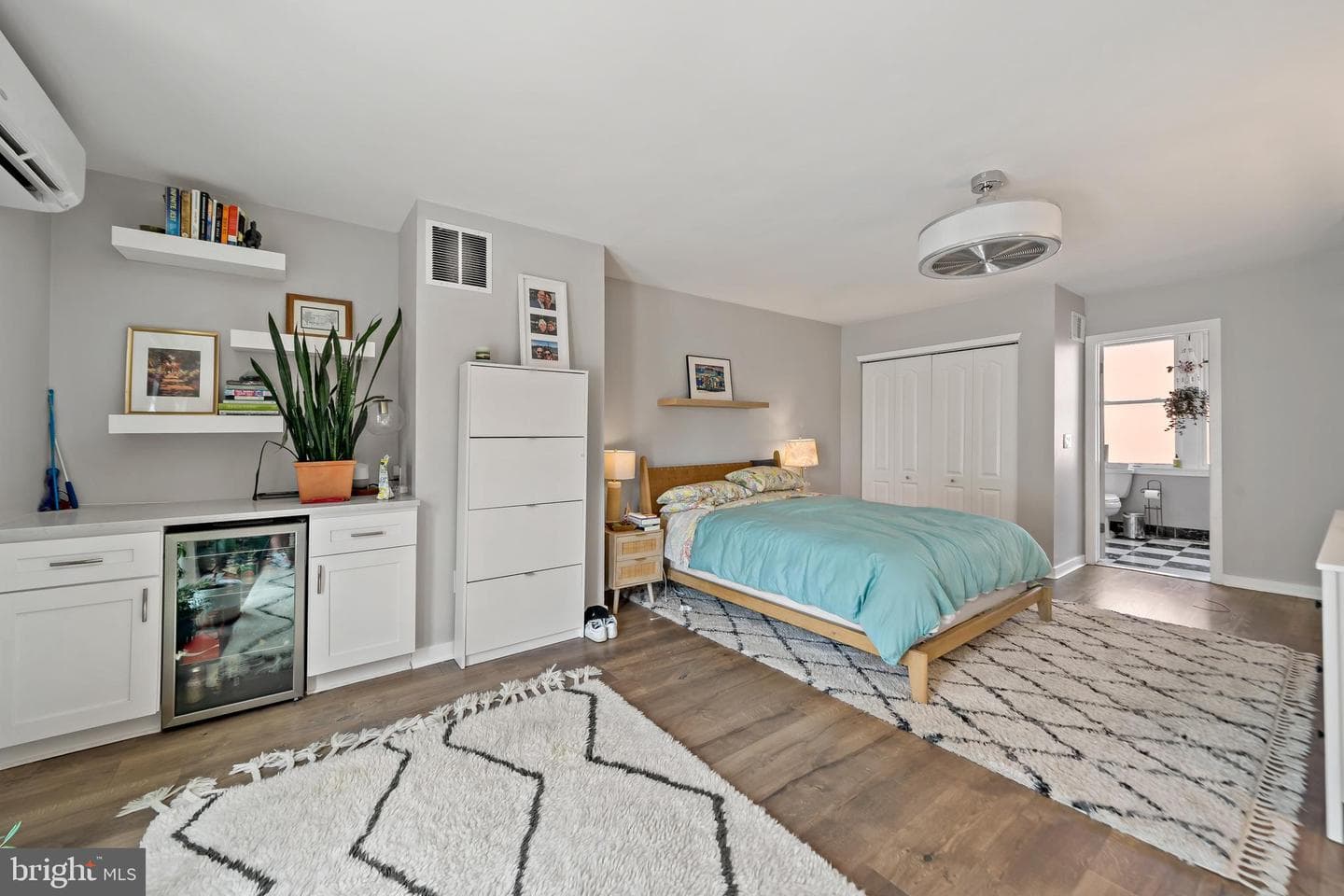 1643 Kater Street photo 24