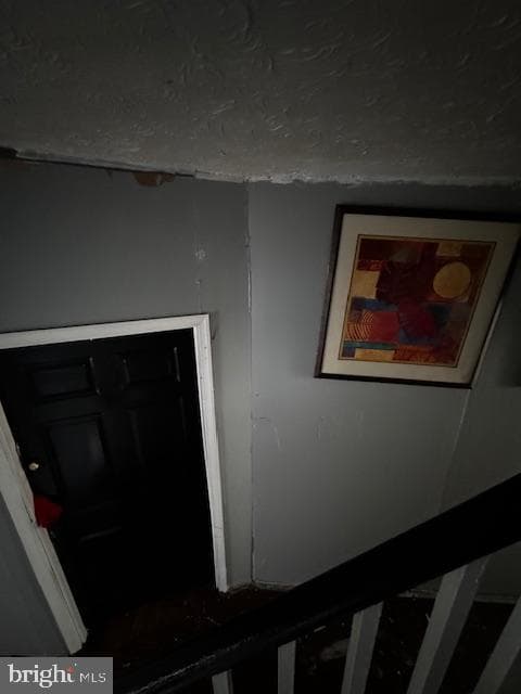 6056 Regent St photo 24