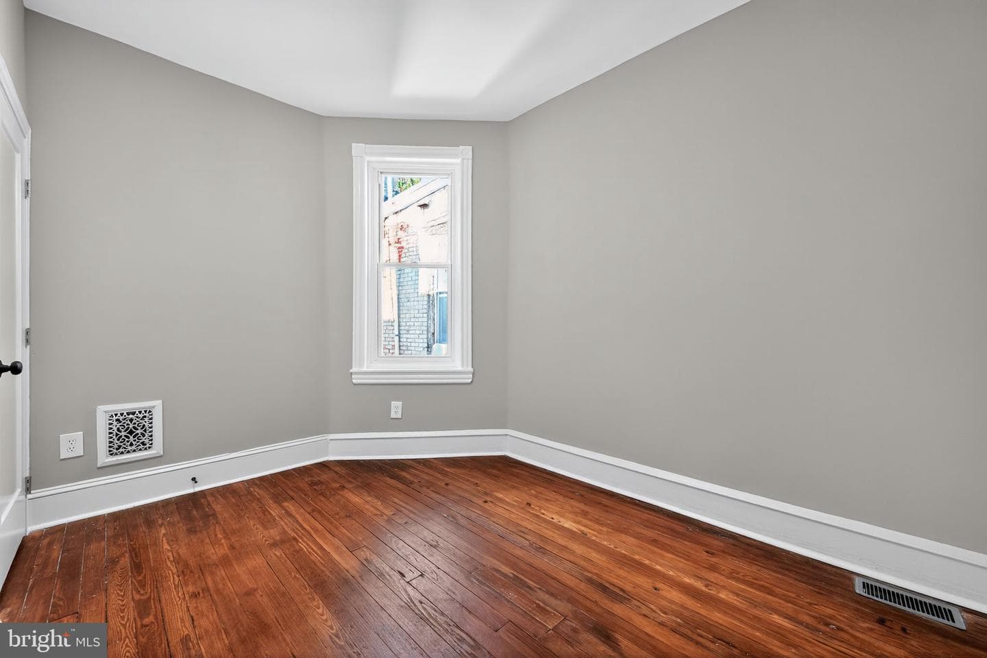 5120 Cedar Avenue photo 21