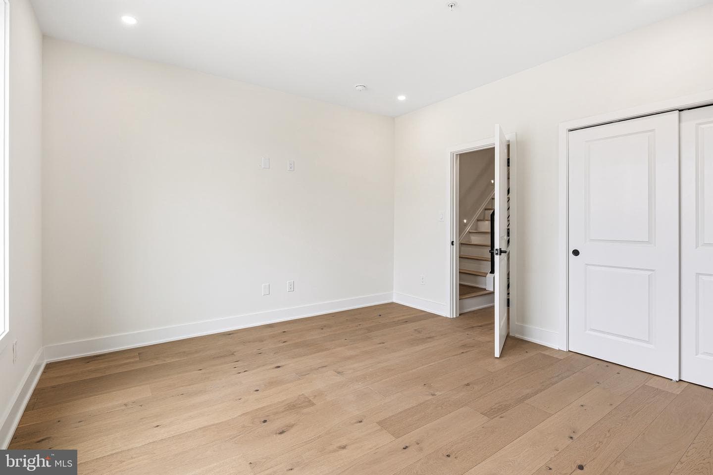 2665 Emerald Street photo 14