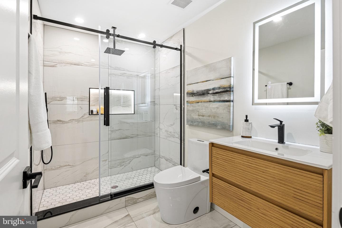 2665 Emerald Street photo 30