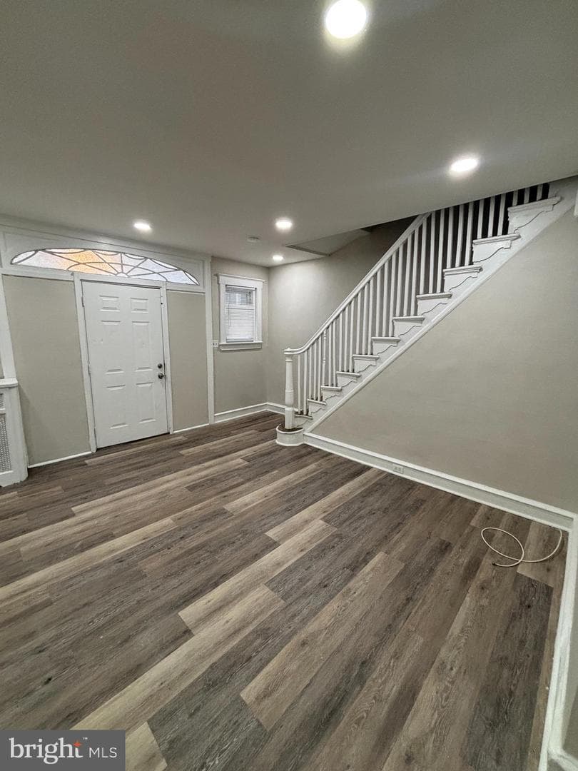 441 W Raymond Street photo 4