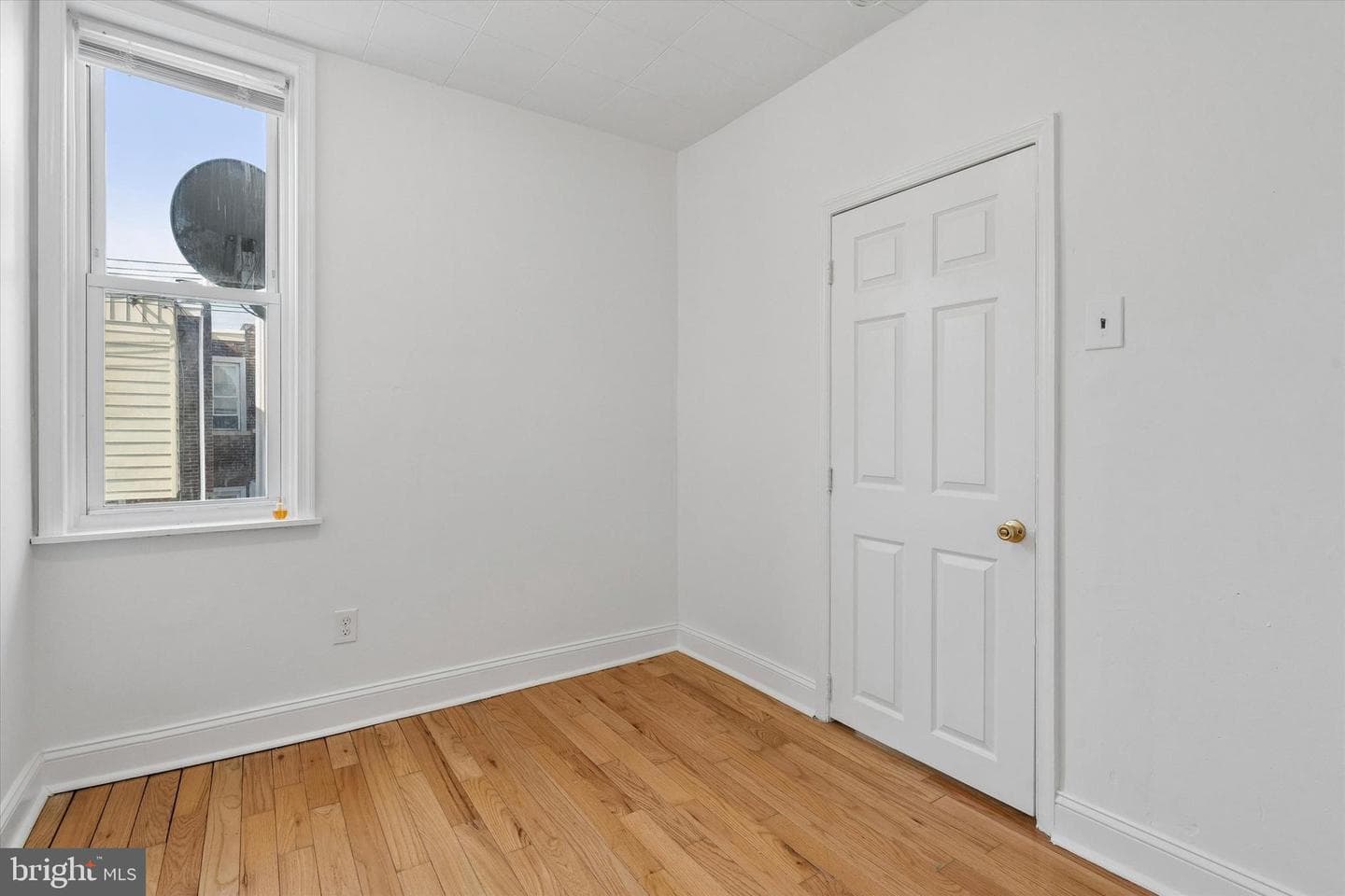 2080 E Victoria Street photo 11