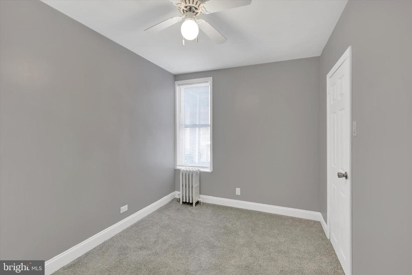 3336 E Thompson Street photo 17