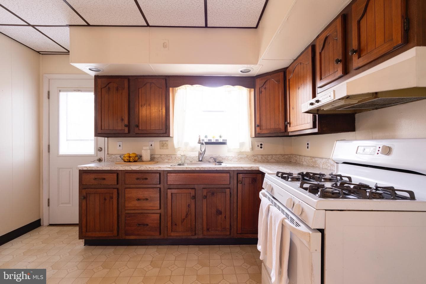 475 Pensdale Street photo 7