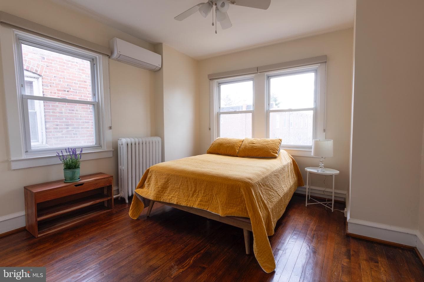 475 Pensdale Street photo 8