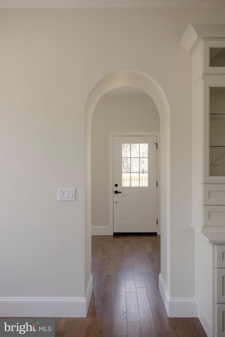 205 W Highland Avenue photo 22