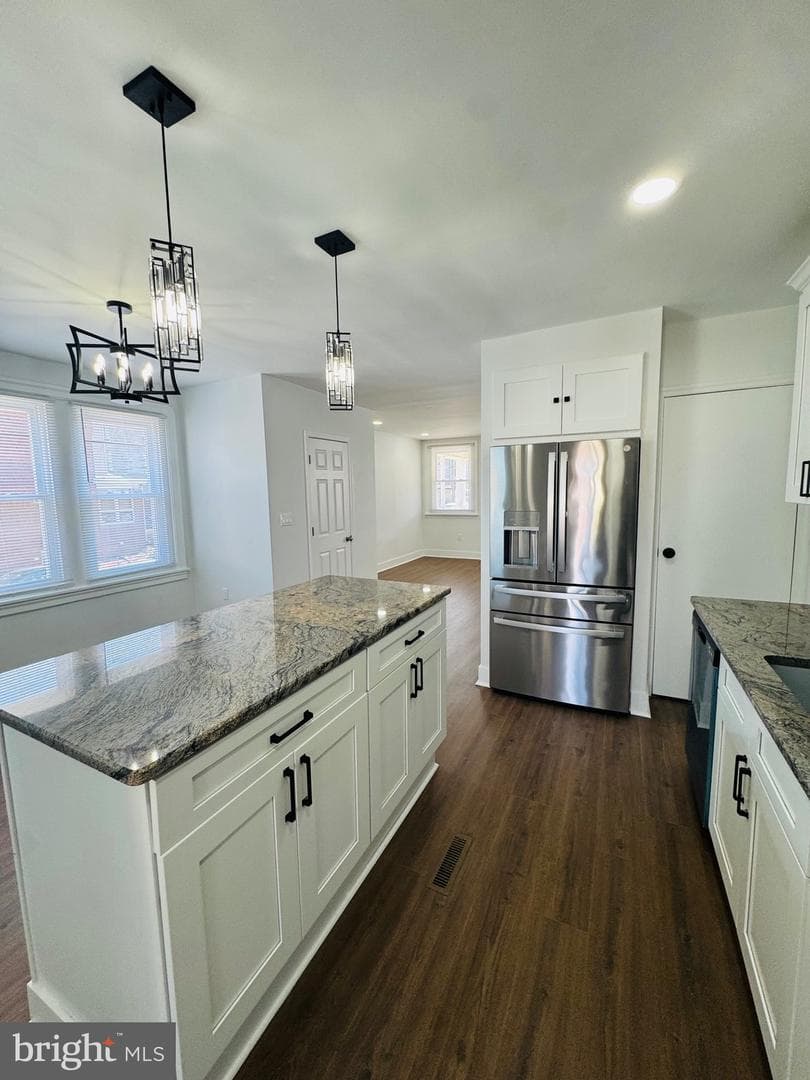 485 Robbins Street photo 13