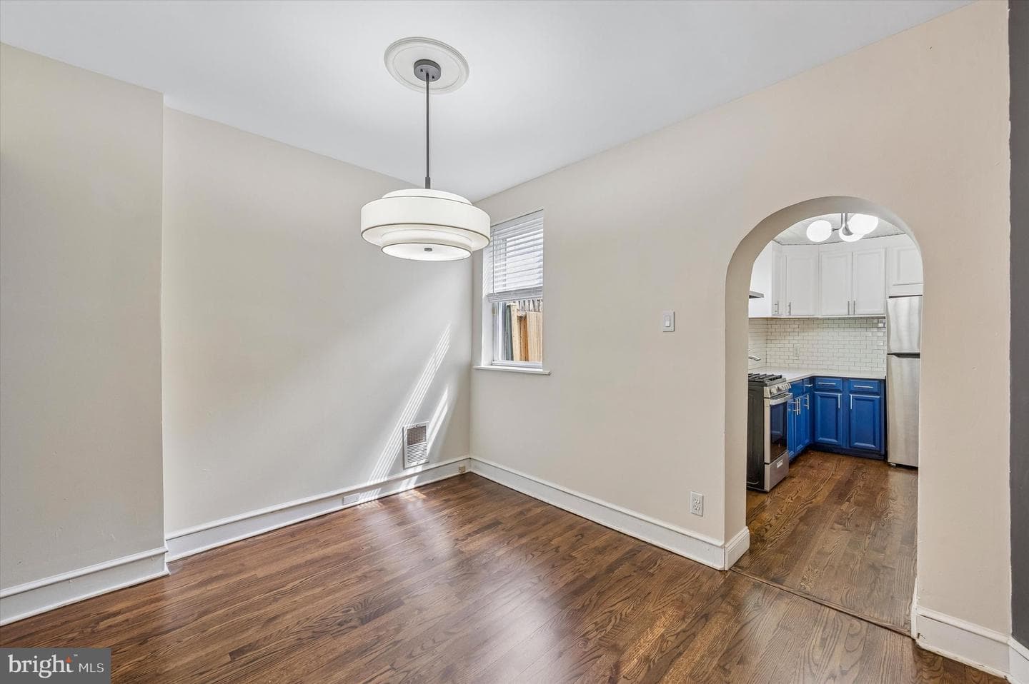 2531 Webb Street photo 5