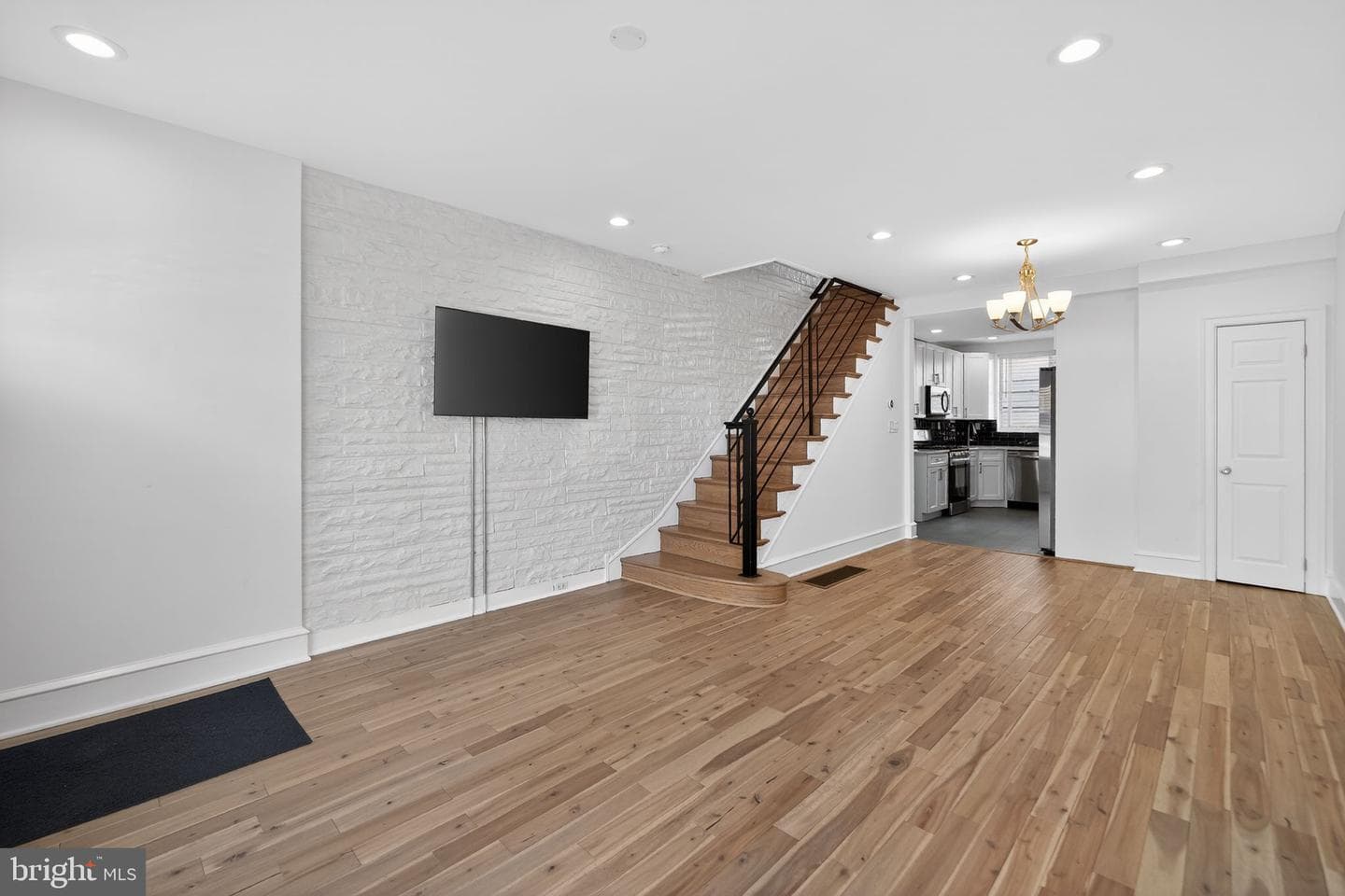 2627 S Camac Street photo 2