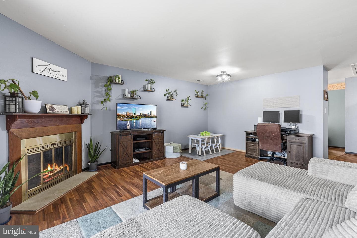 9019 Ayrdale Crescent #48a photo 6