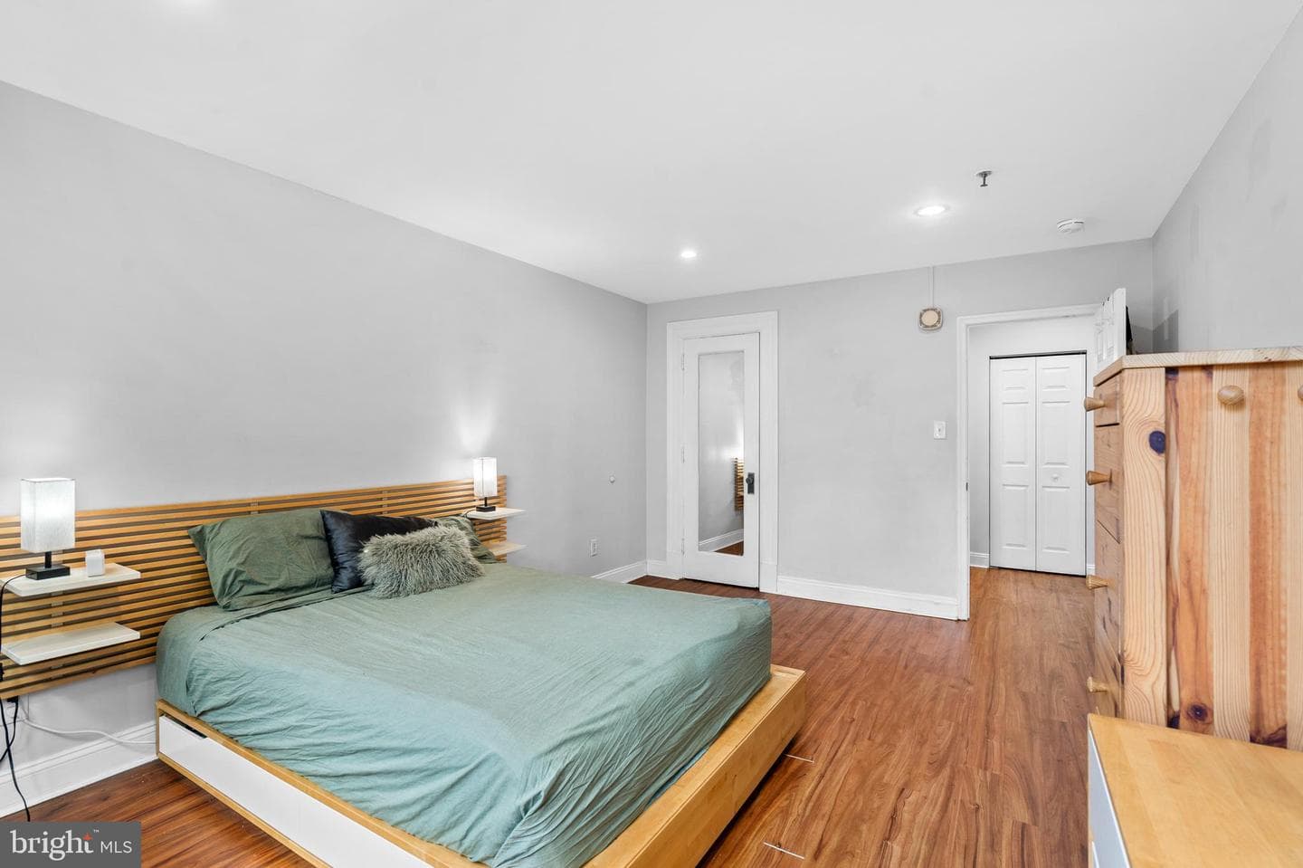1324 Locust Street #203 photo 16
