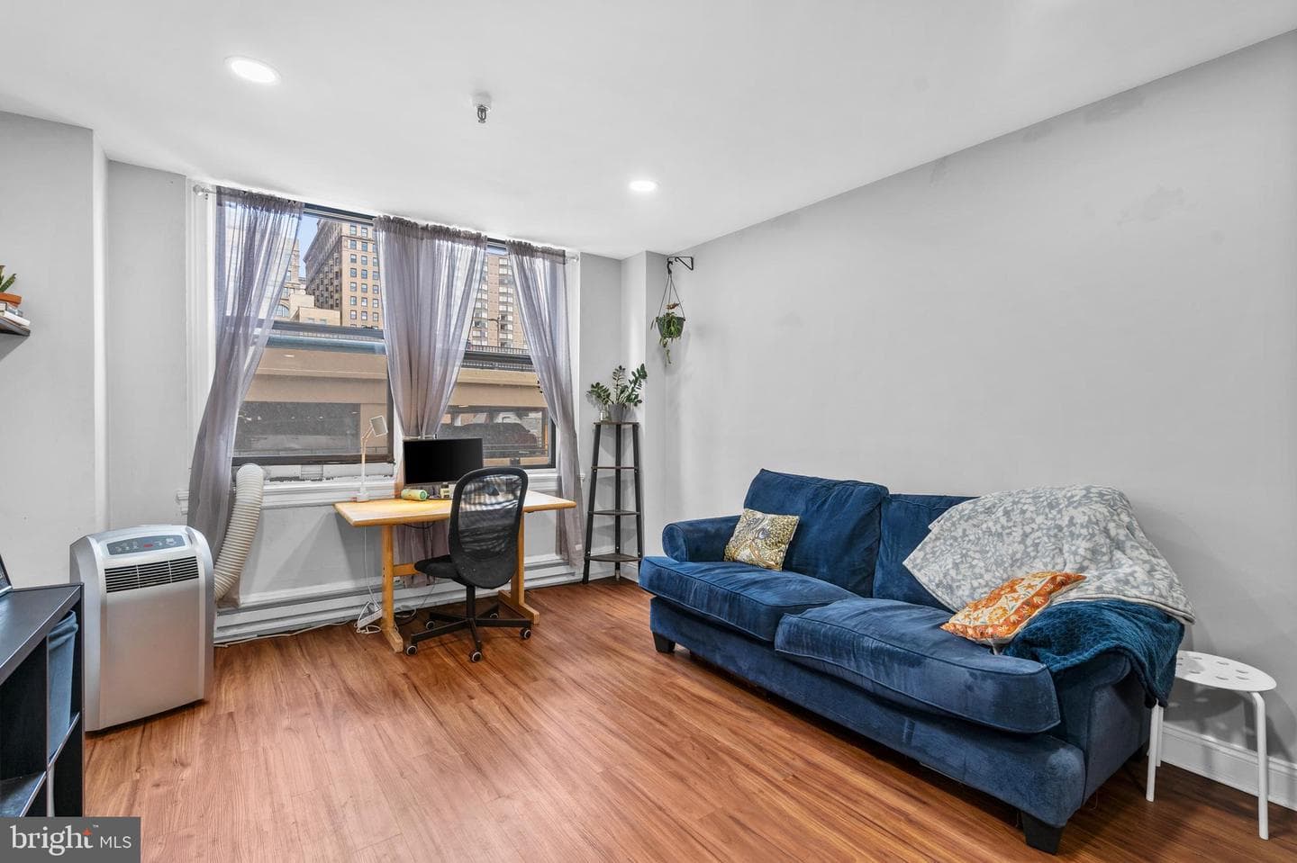 1324 Locust Street #203 photo 8