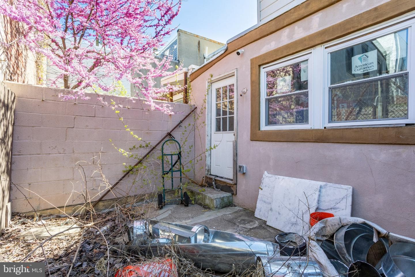2526 Coral St photo 10