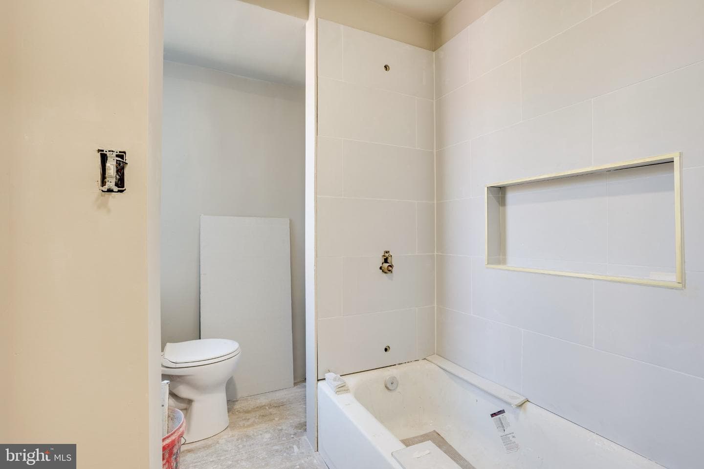 2526 Coral St photo 13