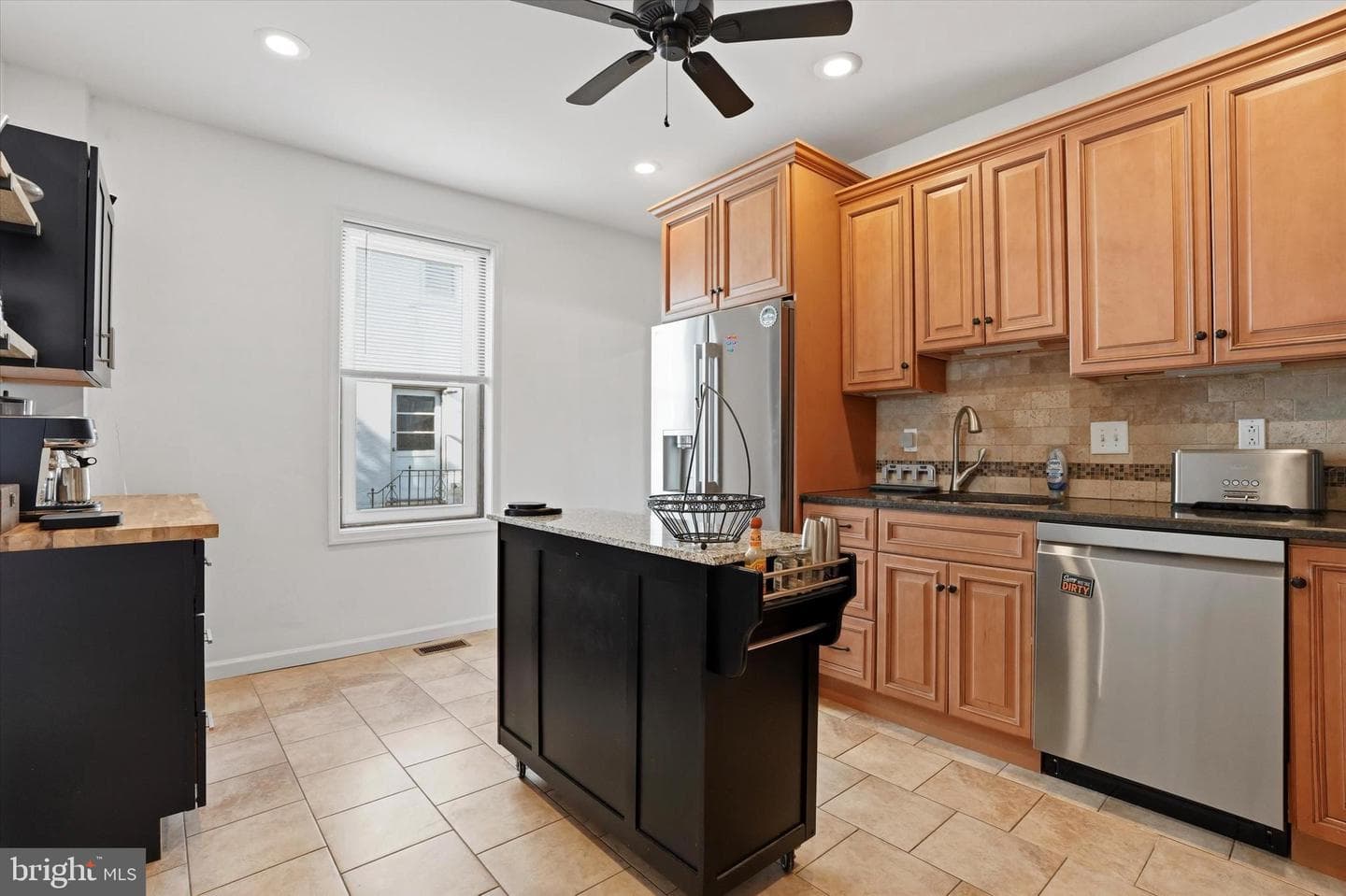 425 Righter Street photo 10