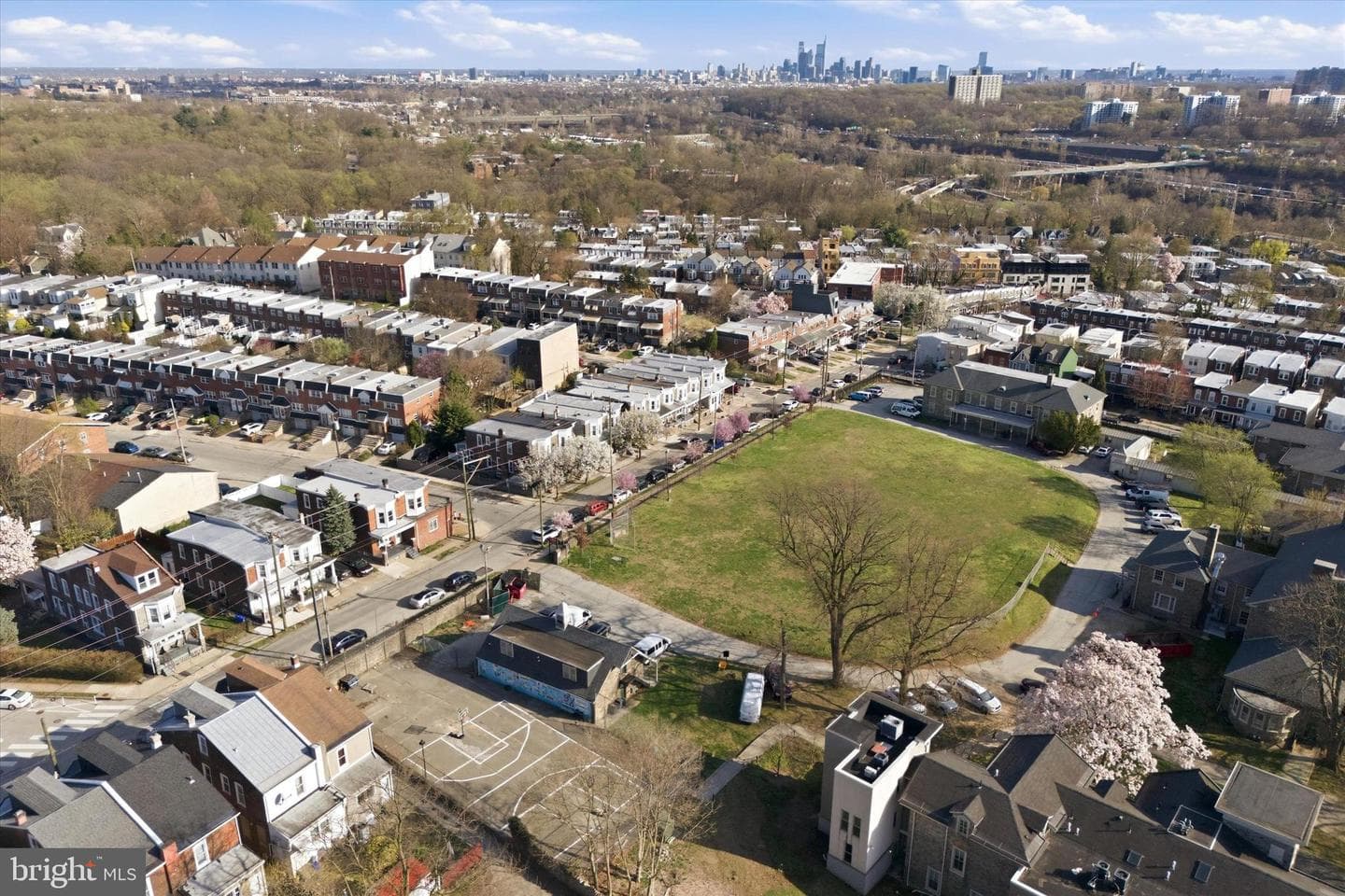 425 Righter Street photo 35
