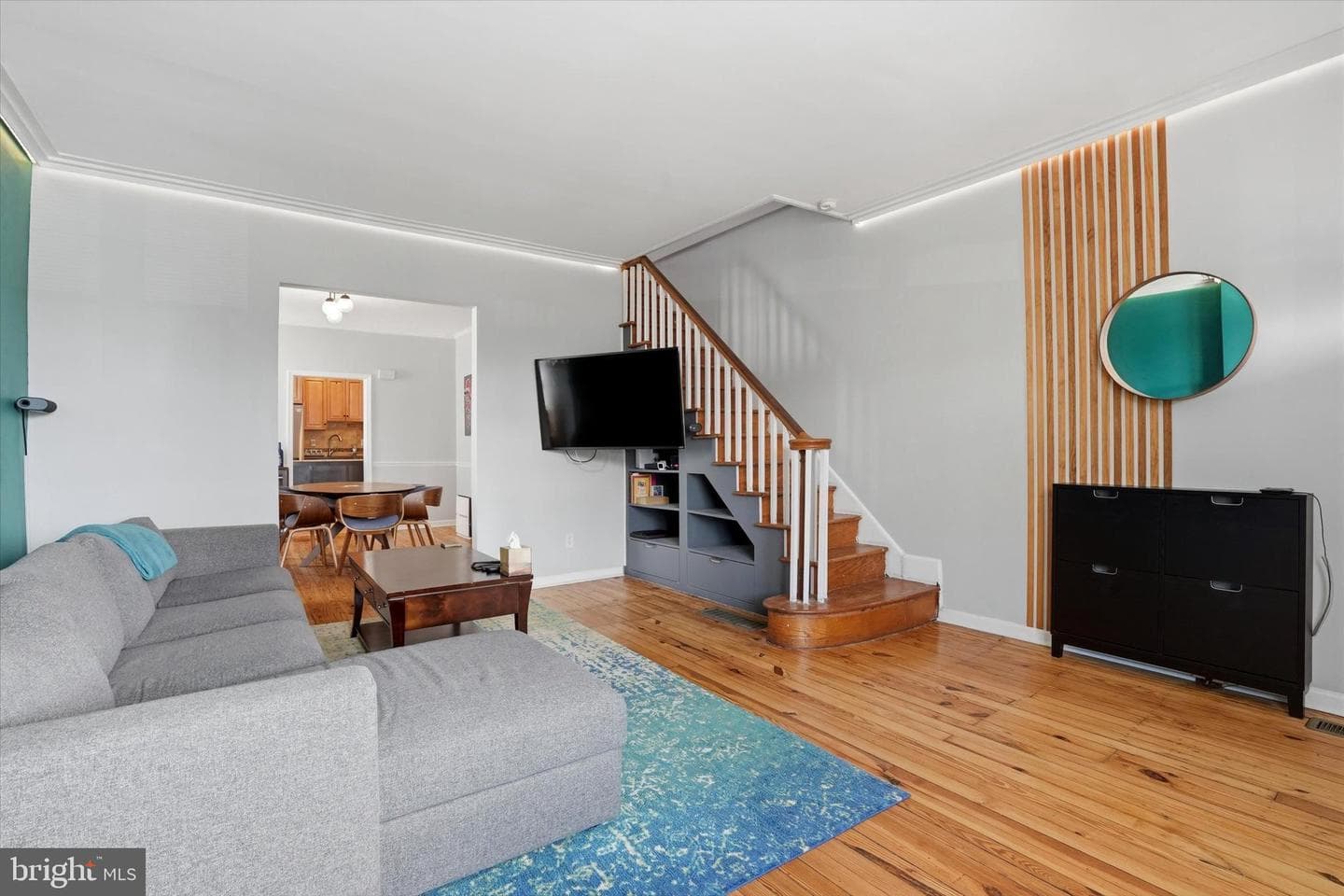 425 Righter Street photo 4
