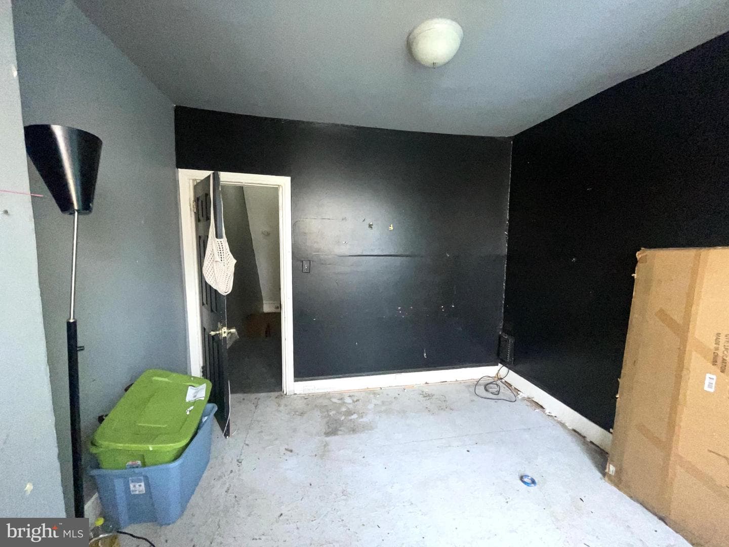 4231 Parrish Street photo 3