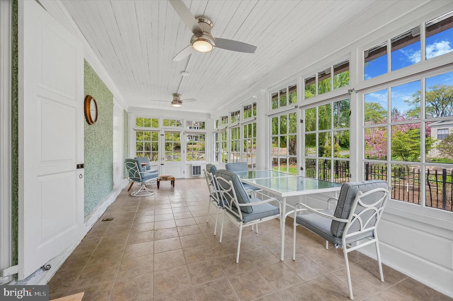 6482 Sherwood Road photo 10