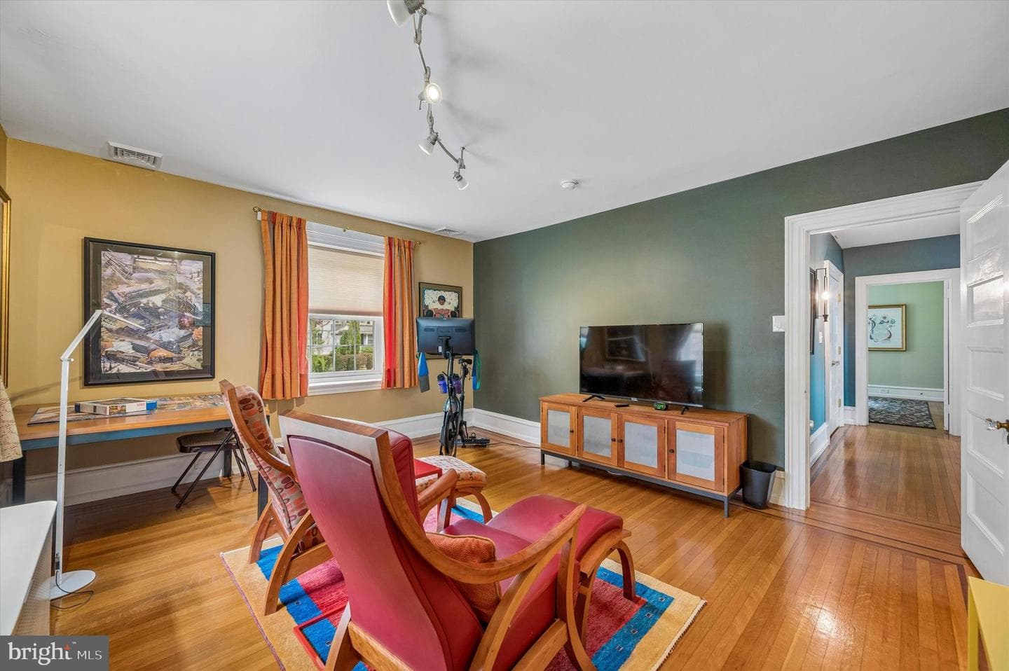 6482 Sherwood Road photo 25