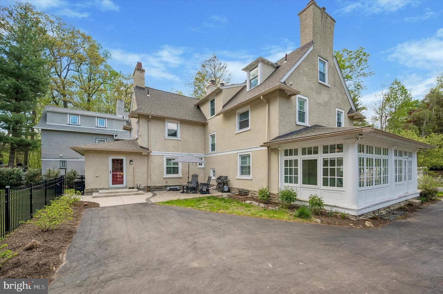 6482 Sherwood Road photo 43