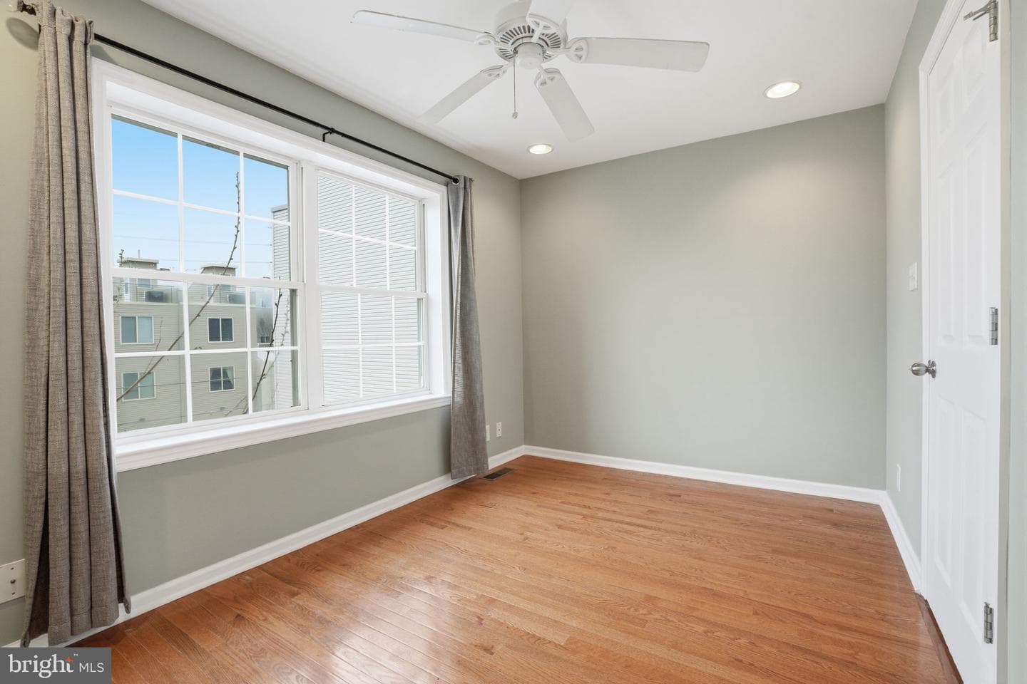 2537 Federal Street photo 23