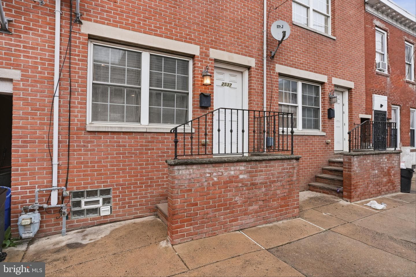 2537 Federal Street photo 3