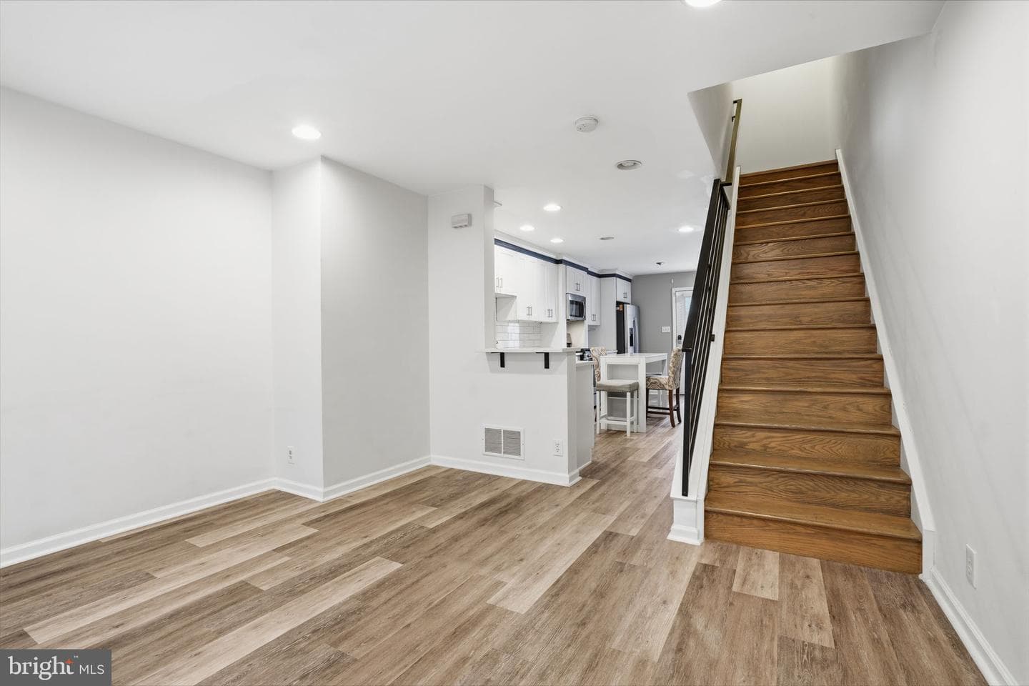 2537 Federal Street photo 4