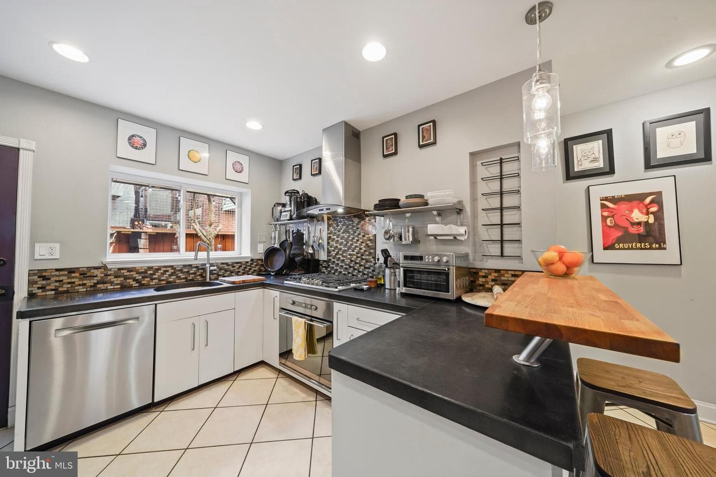 1318 S Alder Street photo 17