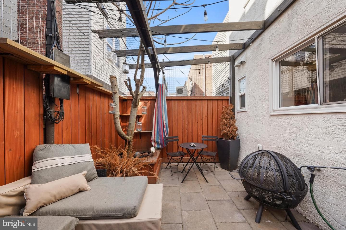 1318 S Alder Street photo 32