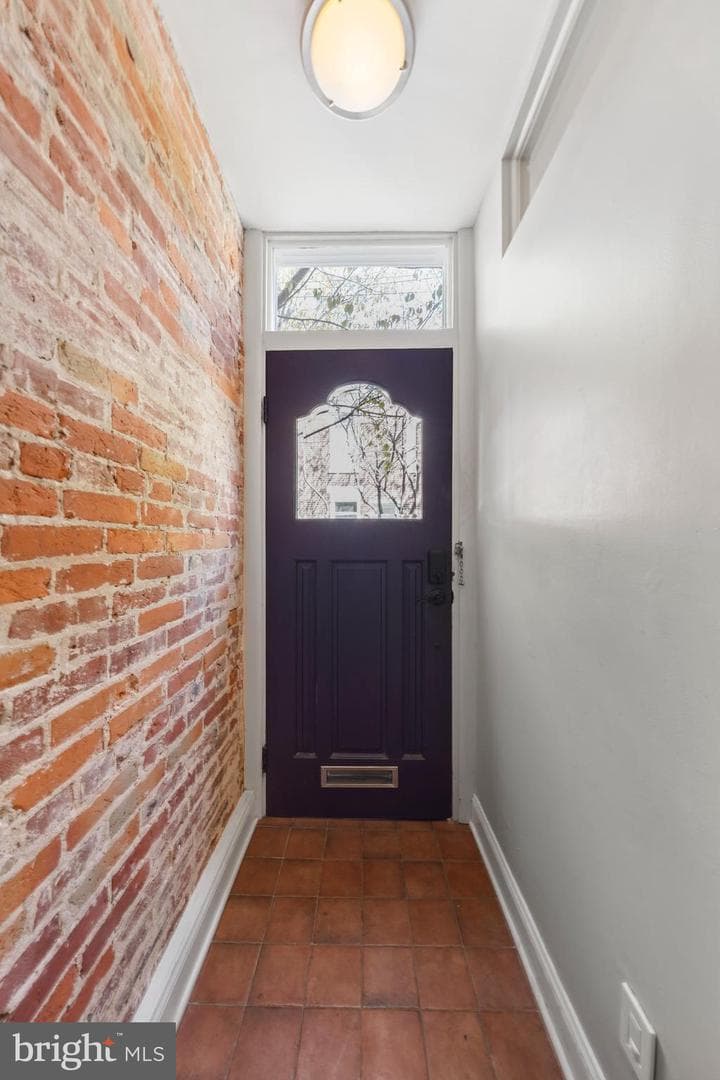 1318 S Alder Street photo 5