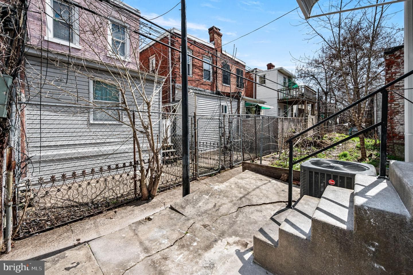 2103 S Daggett Street photo 23