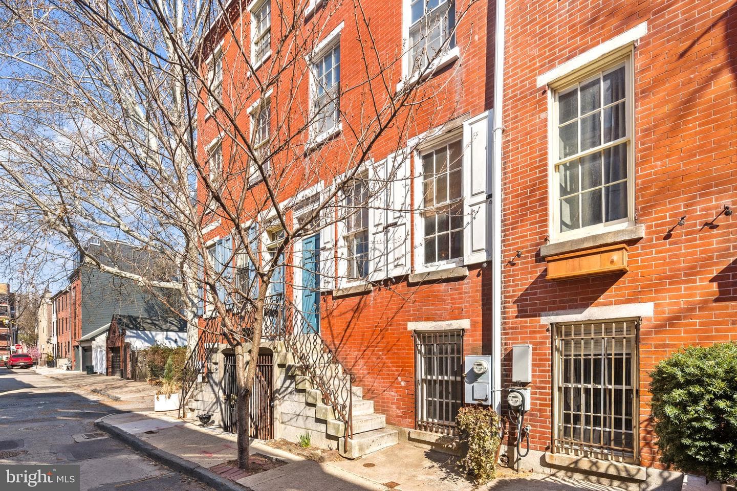 1923 Waverly Street photo 2