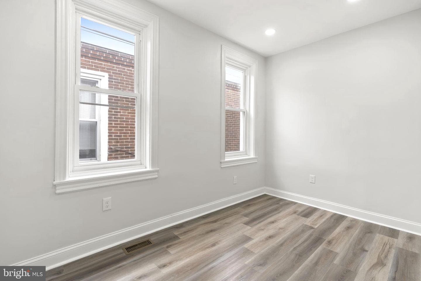 5312 Master Street photo 21