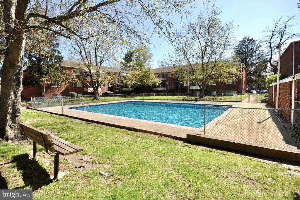 110 Byberry Road #e2 photo 10