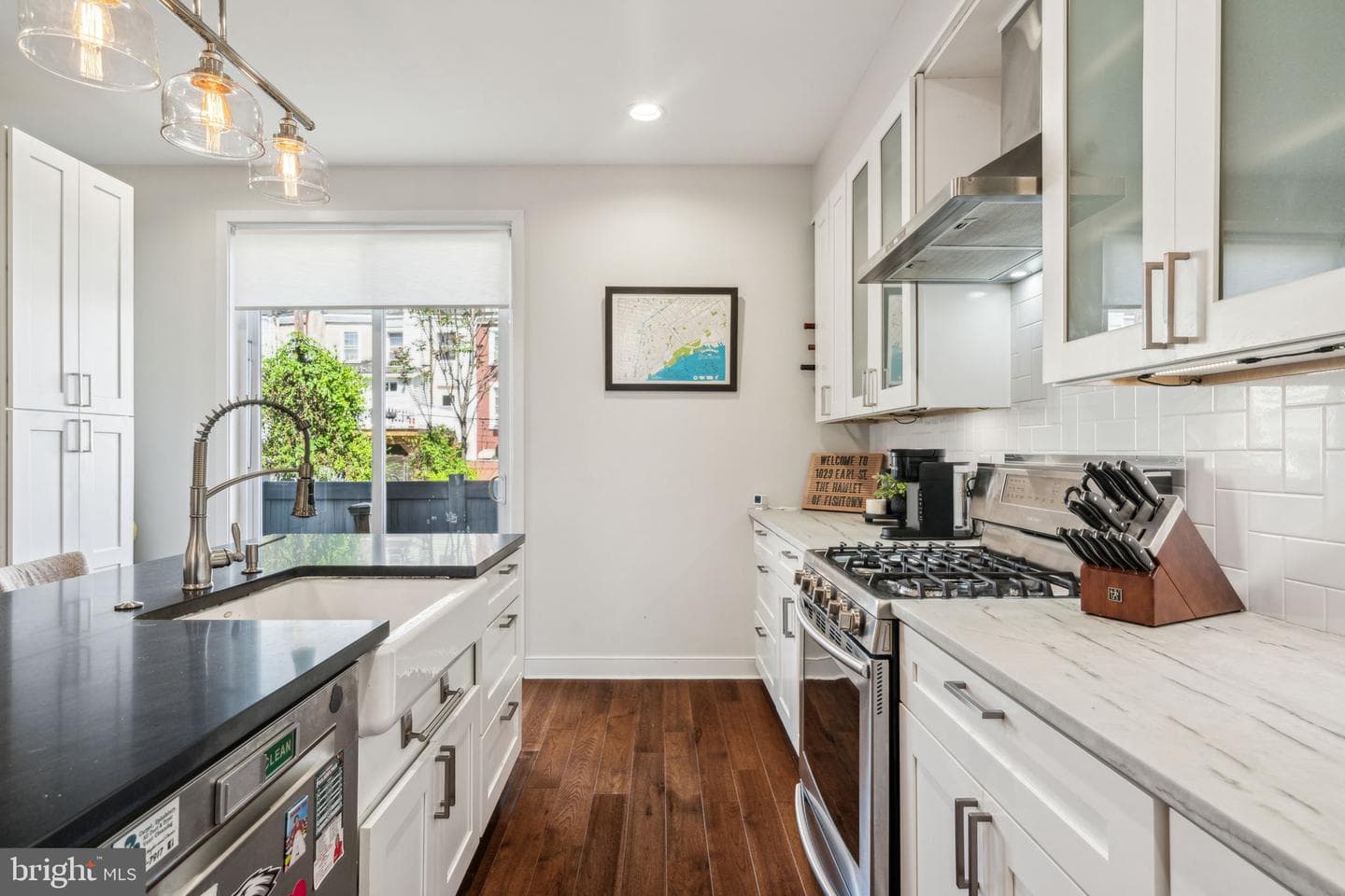 1029 Earl Street photo 6