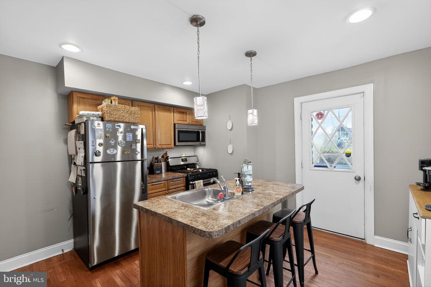 4743 Umbria Street photo 6
