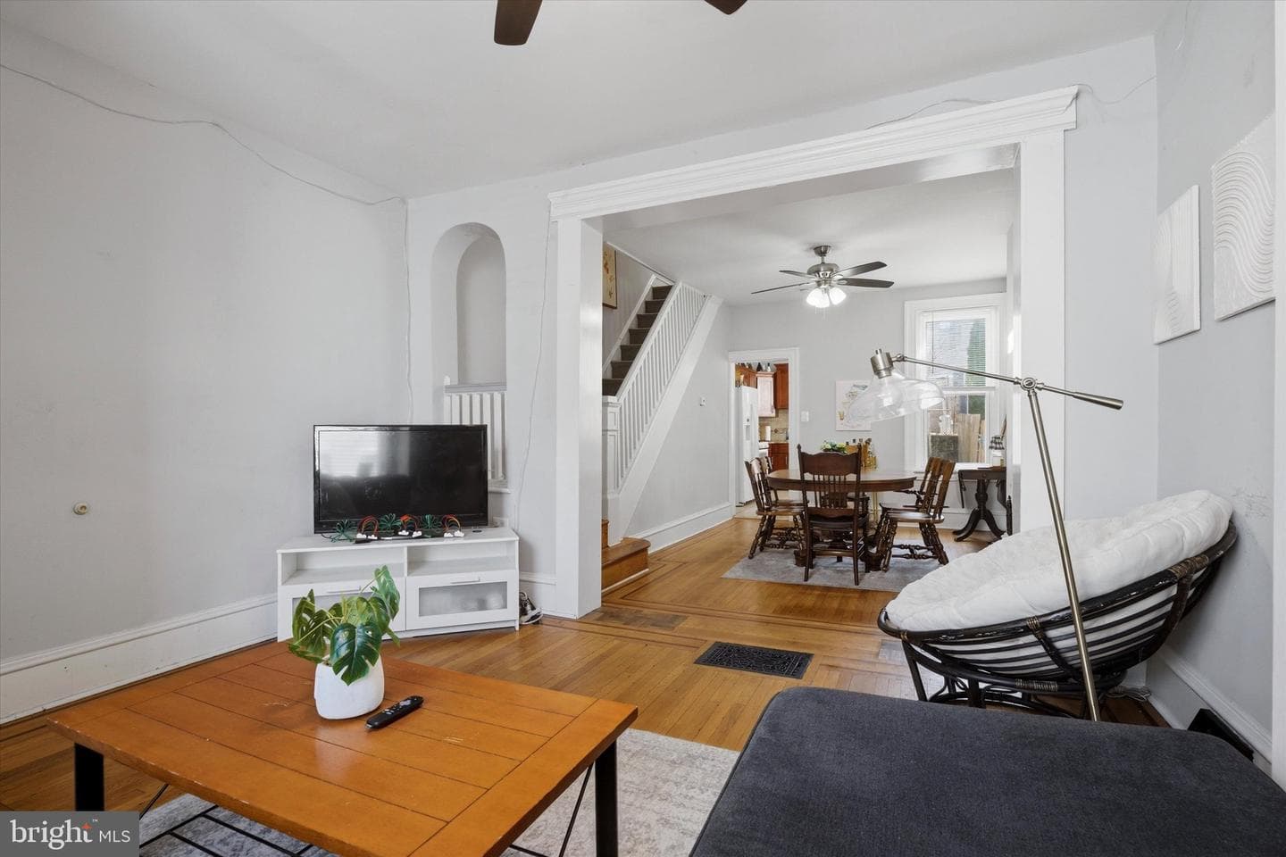 106 W Salaignac Street photo 3