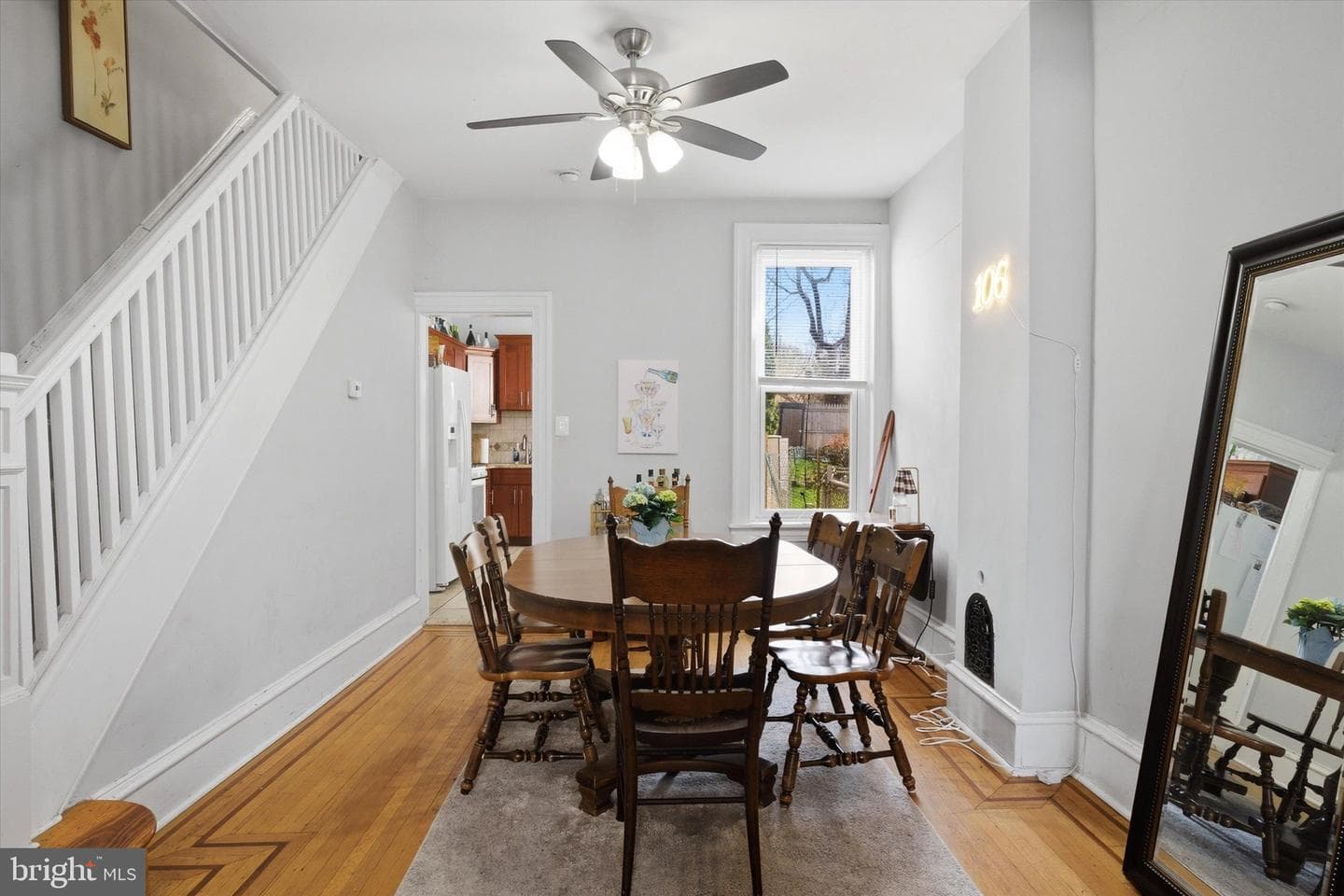 106 W Salaignac Street photo 4