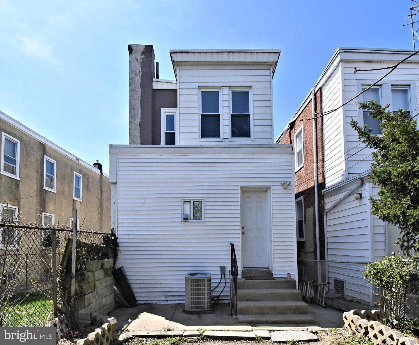 1325 N Redfield Street photo 53